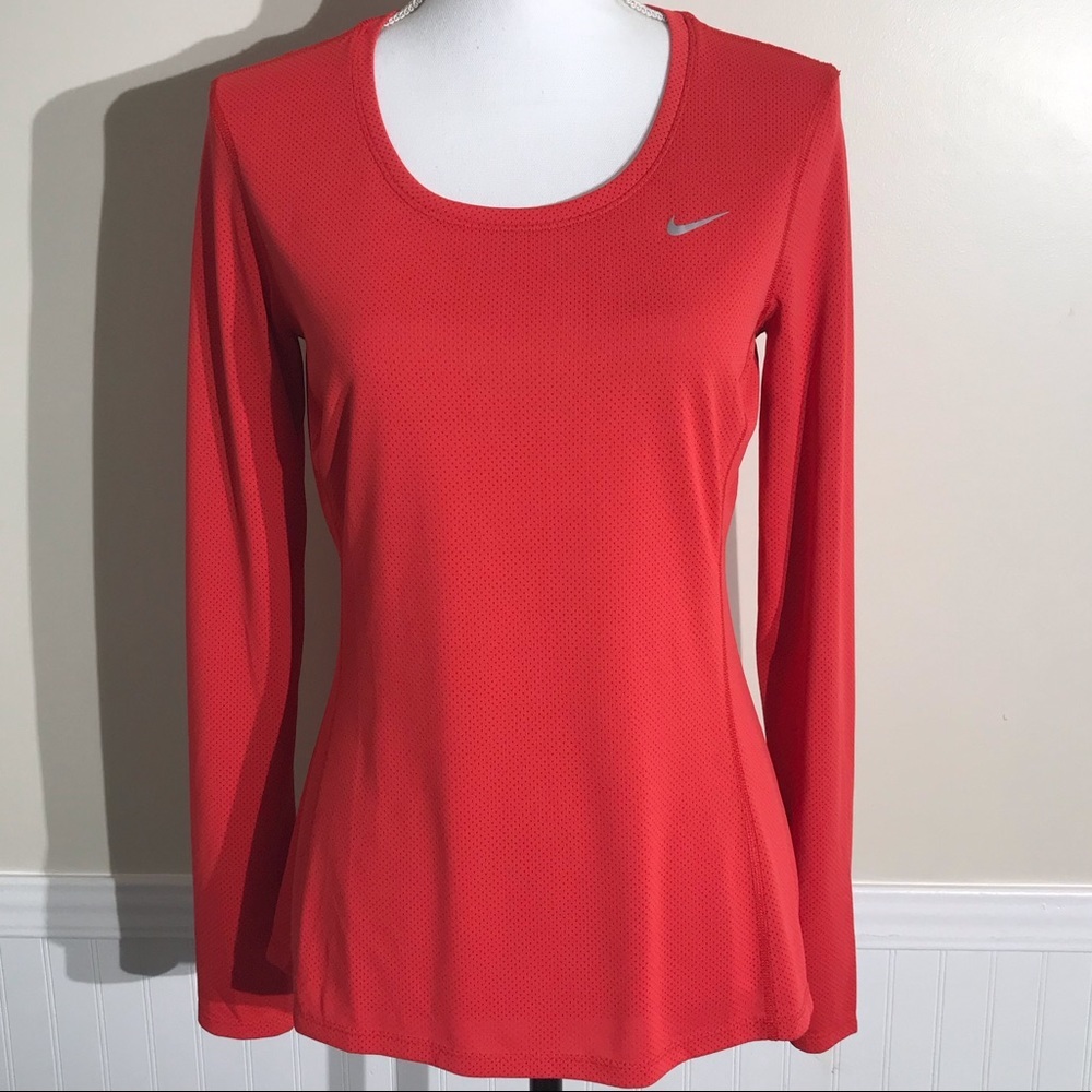 Nike Dri-Fit Running Long Sleeve Red Color Sz. M.